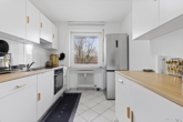 helle Küche - Modern wohnen in Top-Lage – stilvolle 2-Zimmer-Wohnung mit Balkon & bester Anbindung