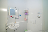 Gäste-WC - Gepflegte 3-Zimmerwohnung mit bester Infrastruktur