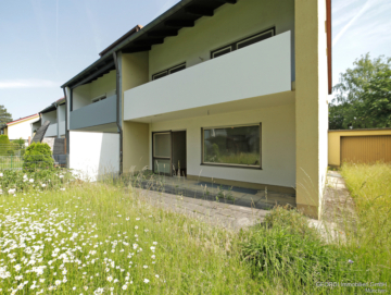 GEORGI: Viel Platz für Ihre Ideen: Großes Haus in ruhiger Lage, 81829 München, Reiheneckhaus