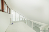 Galerie - Dachgeschoss-Feeling mit Stil: 2-Zimmer-Wohnung mit Galerie & 2 Terrassen