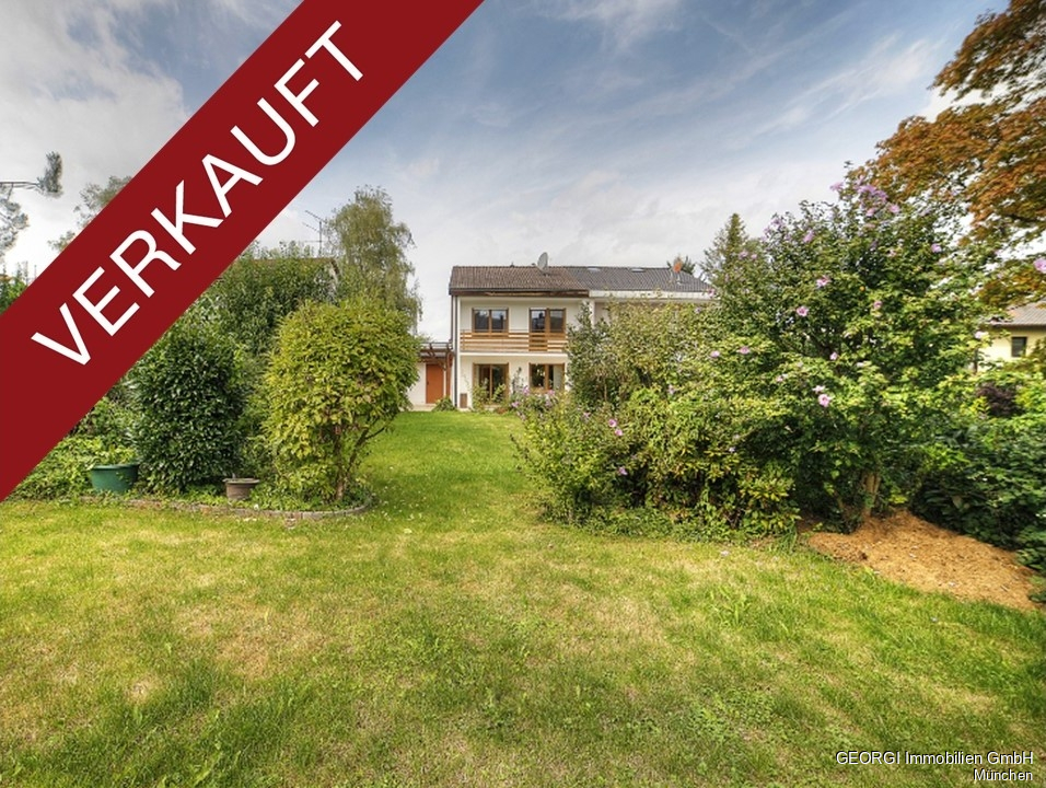 Doppelhaushälfte mit Ausbaureserve und großem Garten