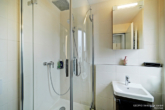 Gäste-Bad/Gäste-WC - Wohntraum mit großer Dachterrasse